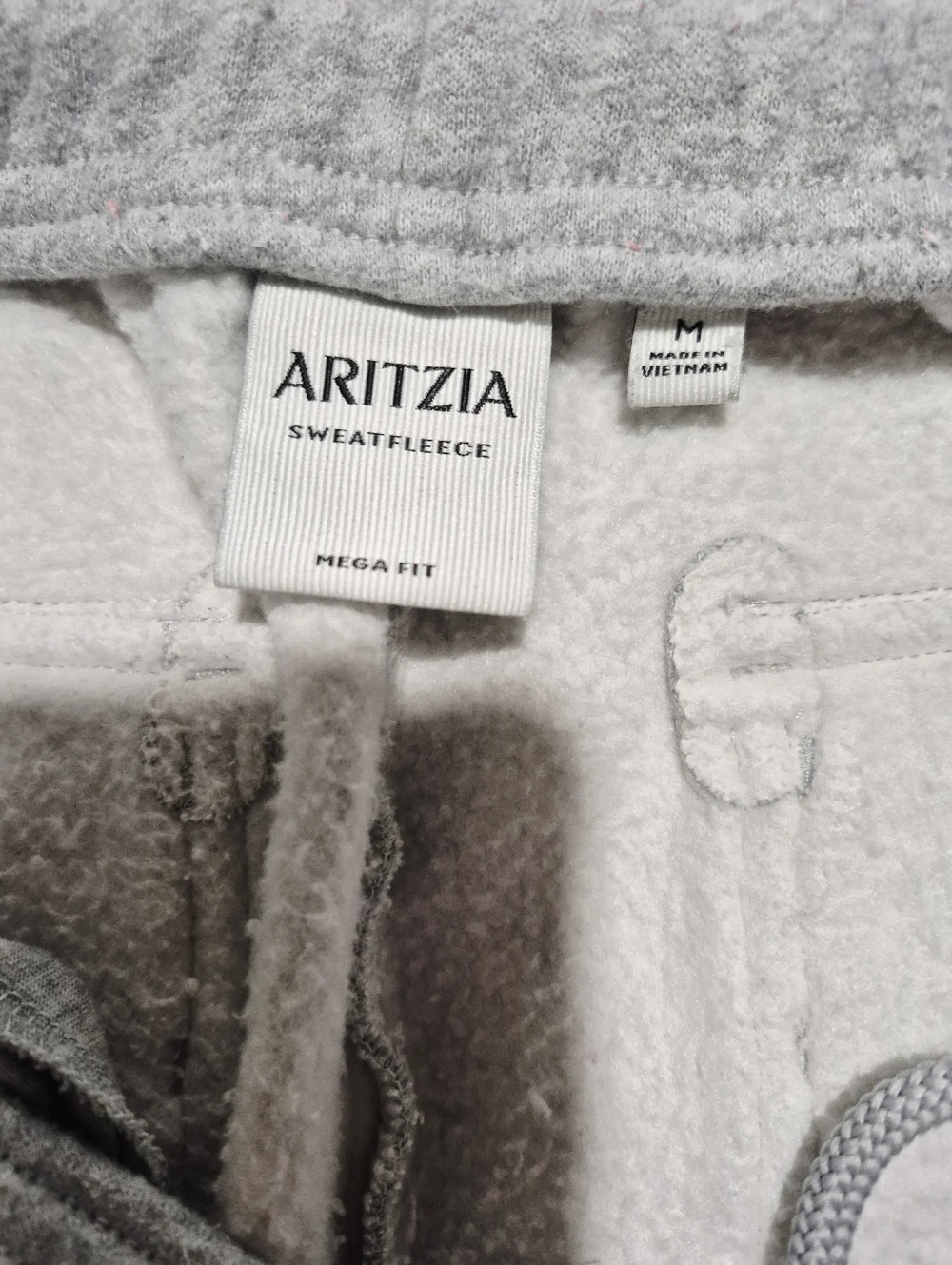 Aritzia Tna Cozy Fleece Grey Mega Cargo Sweatpant - Picture 9 of 10
